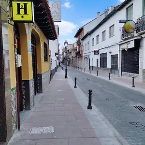 Guest house H Rafaeles, Torrejon de Ardoz